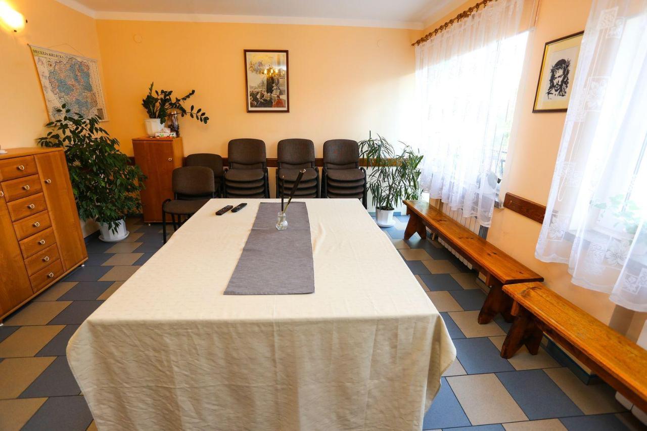 שביינטה קאטארז'ינה Wieczernik Dom Rekolekcyjny Ksiezy Pallotynow מראה חיצוני תמונה