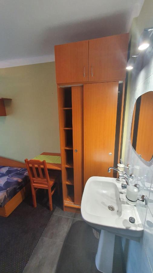 שביינטה קאטארז'ינה Wieczernik Dom Rekolekcyjny Ksiezy Pallotynow מראה חיצוני תמונה
