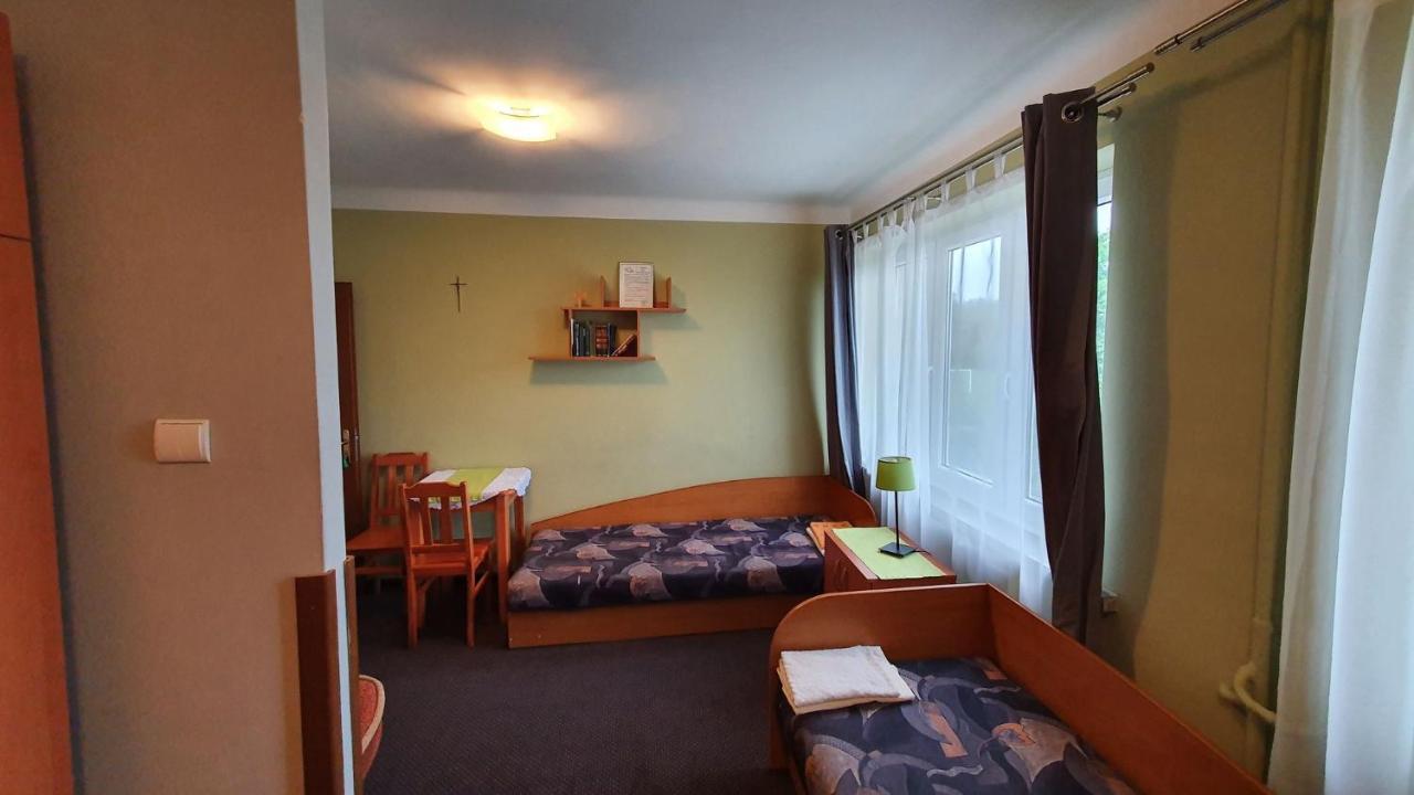 שביינטה קאטארז'ינה Wieczernik Dom Rekolekcyjny Ksiezy Pallotynow מראה חיצוני תמונה